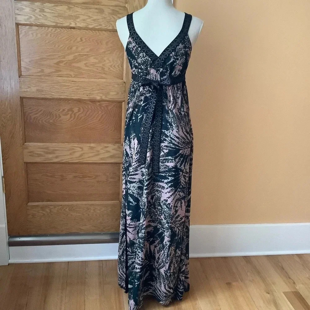 RW&CO. Dark Floral Tropical Print Tie Back Maxi Dress XS